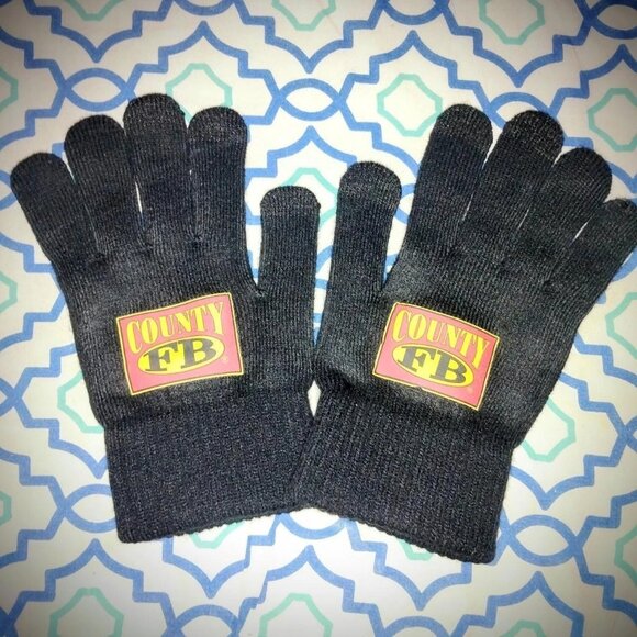 Men's black FB Country knit winter gloves and beanie set. Made in China. - Picture 2 of 7